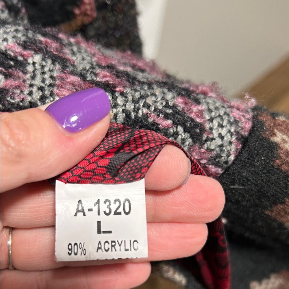 Chic Patchwork Cape Coat with Floral Accents - image 6